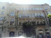 Satılır 5 otaqlı 208 m2 köhnə tikili 28 May m.