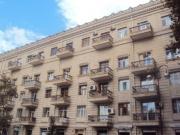 İcarəyə verilir 7 otaqlı 250 m2 köhnə tikili Nəsimi r.