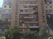 Satılır 2 otaqlı 70 m2 köhnə tikili 9 mkr