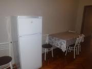 İcarəyə verilir 1 otaqlı 45 m2 köhnə tikili Elmlər Akademiyası m.