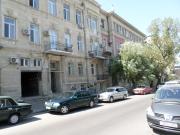 Satılır 1 otaqlı 25 m2 köhnə tikili Səbail r.