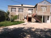 Satılır 10 otaqlı 256 m2 bağ evi Naxçıvan
