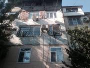 İcarəyə verilir 1 otaqlı 45 m2 köhnə tikili Yasamal r.