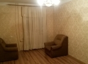 İcarəyə verilir 1 otaqlı 0 m2 köhnə tikili Ayna Sultanova heykəli