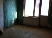 Satılır 2 otaqlı 60 m2 köhnə tikili Neapol dairəsi