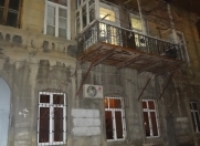 Satılır 3 otaqlı 60 m2 köhnə tikili Qış parkı