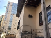 İcarəyə verilir 2 otaqlı 65 m2 köhnə tikili Axundov bağı