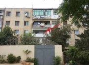 Satılır 5 otaqlı 110 m2 köhnə tikili İqtisadiyyat Universiteti