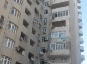 Satılır 3 otaqlı 130 m2 yeni tikili Qələbə dairəsi