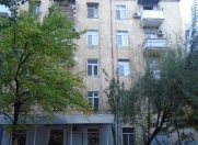 Satılır 3 otaqlı 110 m2 köhnə tikili Neft Akademiyası