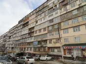 Satılır 4 otaqlı 110 m2 köhnə tikili Qələbə dairəsi