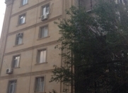 Satılır 4 otaqlı 120 m2 köhnə tikili Hüseyn Cavid parkı