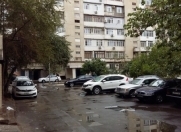 Satılır 2 otaqlı 60 m2 köhnə tikili Ayna Sultanova heykəli