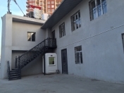 İcarəyə verilir 8 otaqlı 350 m2 ofis 3 mkr