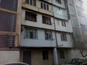 Satılır 3 otaqlı 78 m2 köhnə tikili Dövlət Statistika Komitəsi