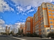 Satılır 3 otaqlı 80 m2 köhnə tikili Zərifə Əliyeva adına park