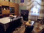 Satılır 4 otaqlı 130 m2 köhnə tikili Cavanşir körpüsü