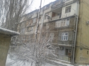 Satılır 2 otaqlı 45 m2 köhnə tikili Neapol dairəsi