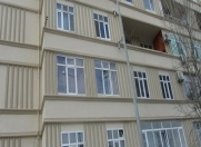 Satılır 3 otaqlı 60 m2 köhnə tikili Ayna Sultanova heykəli