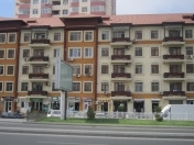 Satılır 2 otaqlı 55 m2 köhnə tikili Zərifə Əliyeva adına park