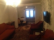 Satılır 3 otaqlı 65 m2 köhnə tikili Space TV