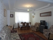 Satılır 3 otaqlı 90 m2 yeni tikili Ukrayna dairəsi