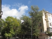 Satılır 2 otaqlı 50 m2 köhnə tikili Bakı Dövlət Universiteti