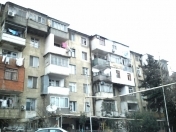 Satılır 1 otaqlı 35 m2 köhnə tikili Zərifə Əliyeva adına park