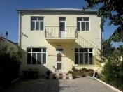 Satılır 6 otaqlı 200 m2 həyət evi Koroğlu m.