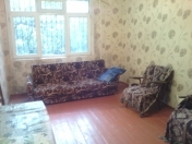 İcarəyə verilir 1 otaqlı 35 m2 köhnə tikili Zərifə Əliyeva adına park