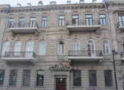 İcarəyə verilir 2 otaqlı 65 m2 köhnə tikili Sahil bağı