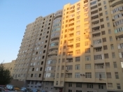 Satılır 3 otaqlı 130 m2 yeni tikili Rusiya səfirliyi