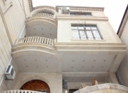 Satılır 9 otaqlı 510 m2 həyət evi Gənclik m.