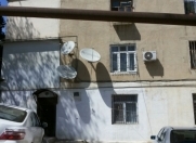 Satılır 2 otaqlı 45 m2 köhnə tikili Nərimanov heykəli