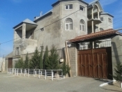 Satılır 20 otaqlı 687 m2 həyət evi Buzovna