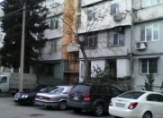 Satılır 4 otaqlı 110 m2 köhnə tikili Zərifə Əliyeva adına park