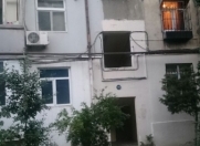 Satılır 2 otaqlı 50 m2 köhnə tikili 3 mkr