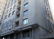 İcarəyə verilir 3 otaqlı 135 m2 yeni tikili Axundov bağı