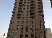 İcarəyə verilir 3 otaqlı 106 m2 yeni tikili Nərimanov heykəli