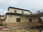 Satılır 6 otaqlı 17000 m2 həyət evi Novxanı