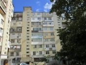 Satılır 5 otaqlı 130 m2 köhnə tikili 9 mkr