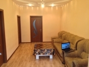 Satılır 2 otaqlı 42 m2 köhnə tikili 3 mkr