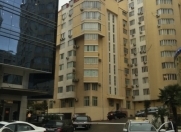 Satılır 3 otaqlı 150 m2 yeni tikili Azərbaycan Dillər Universiteti