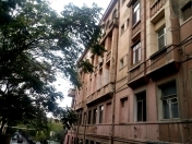 Satılır 1 otaqlı 25 m2 köhnə tikili Səbail r.