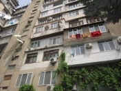 Satılır 3 otaqlı 75 m2 köhnə tikili Neapol dairəsi