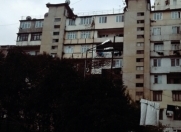 Satılır 2 otaqlı 50 m2 köhnə tikili Moskva univermağı