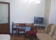 İcarəyə verilir 1 otaqlı 40 m2 köhnə tikili Elmlər Akademiyası m.