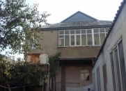 Satılır 7 otaqlı 250 m2 həyət evi Qaraçuxur