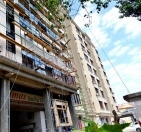 Satılır 4 otaqlı 100 m2 köhnə tikili Ayna Sultanova heykəli