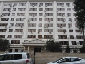 Satılır 2 otaqlı 75 m2 köhnə tikili Koala parkı